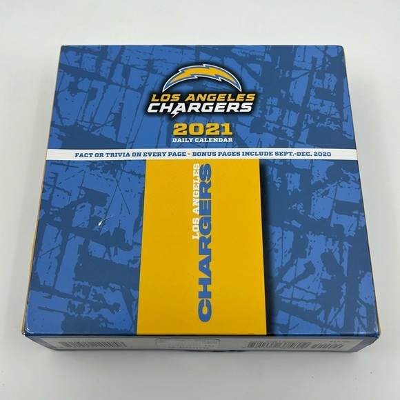 LA Chargers 2021 Box Calendar: A Must-H for‎ Football Fans - Picture 1 of 4